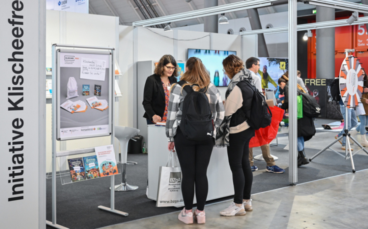 Stand der Initiative Klischeefrei auf der didacta